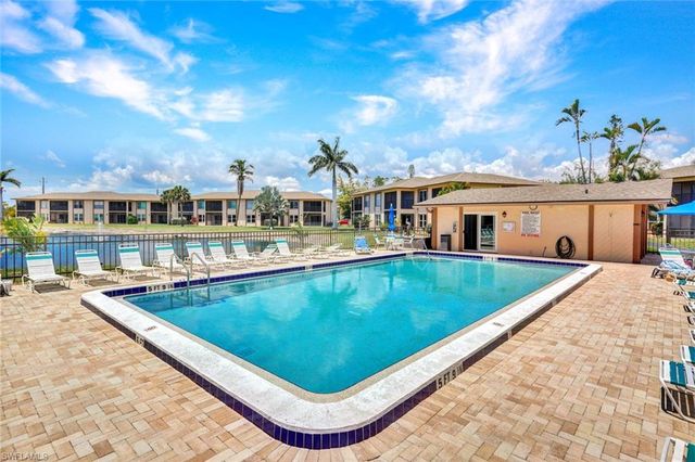 16881 Davis RD 312, Fort Myers, FL 33908