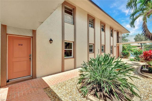 16881 Davis RD 312, Fort Myers, FL 33908