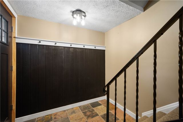 314 Benson Circle Dr., Whitehall, PA 15227