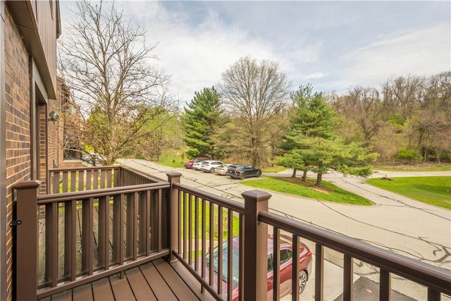314 Benson Circle Dr., Whitehall, PA 15227