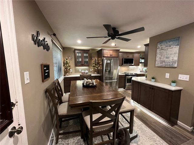 314 Benson Circle Dr., Whitehall, PA 15227