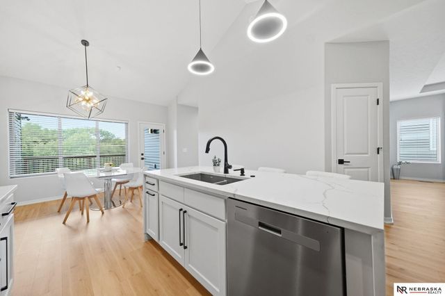 6937 Claystone Drive, Lincoln, NE 68521