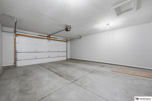 6937 Claystone Drive, Lincoln, NE 68521