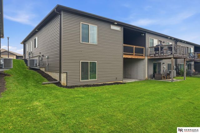 6937 Claystone Drive, Lincoln, NE 68521
