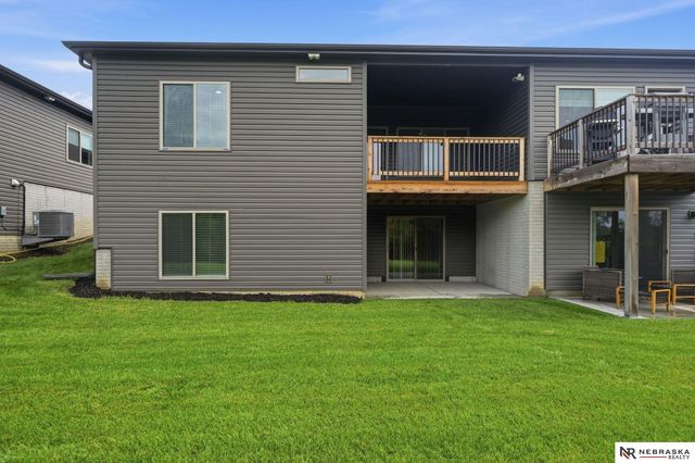 6937 Claystone Drive, Lincoln, NE 68521