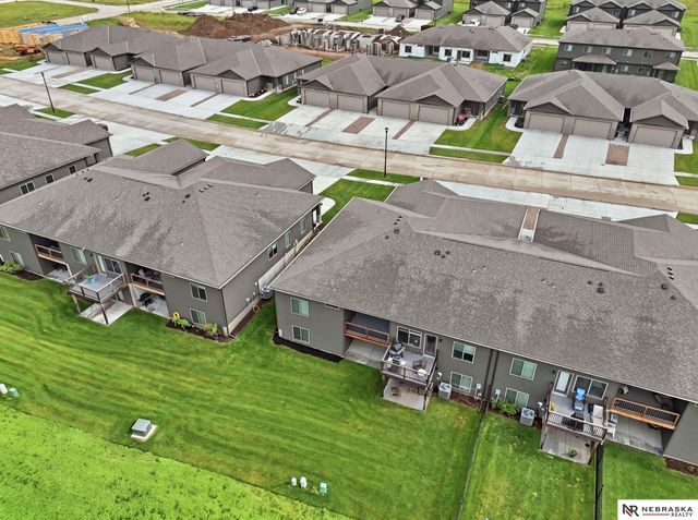 6937 Claystone Drive, Lincoln, NE 68521