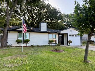4804 Lemondrop Court, Arlington, TX 76017