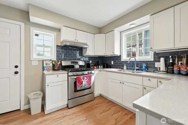 3827 Wetmore Avenue, Everett, WA 98201