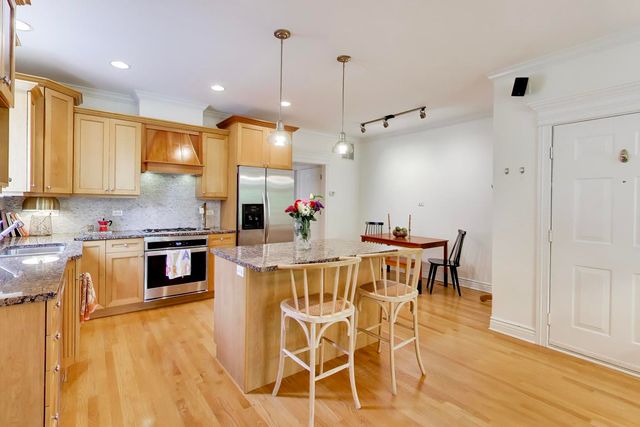 5526 N Winthrop Avenue 4S, Chicago, IL 60640