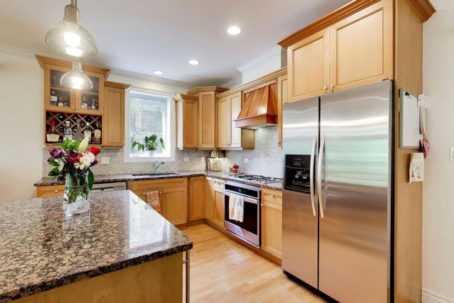 5526 N Winthrop Avenue 4S, Chicago, IL 60640