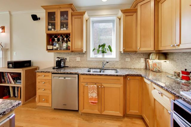 5526 N Winthrop Avenue 4S, Chicago, IL 60640