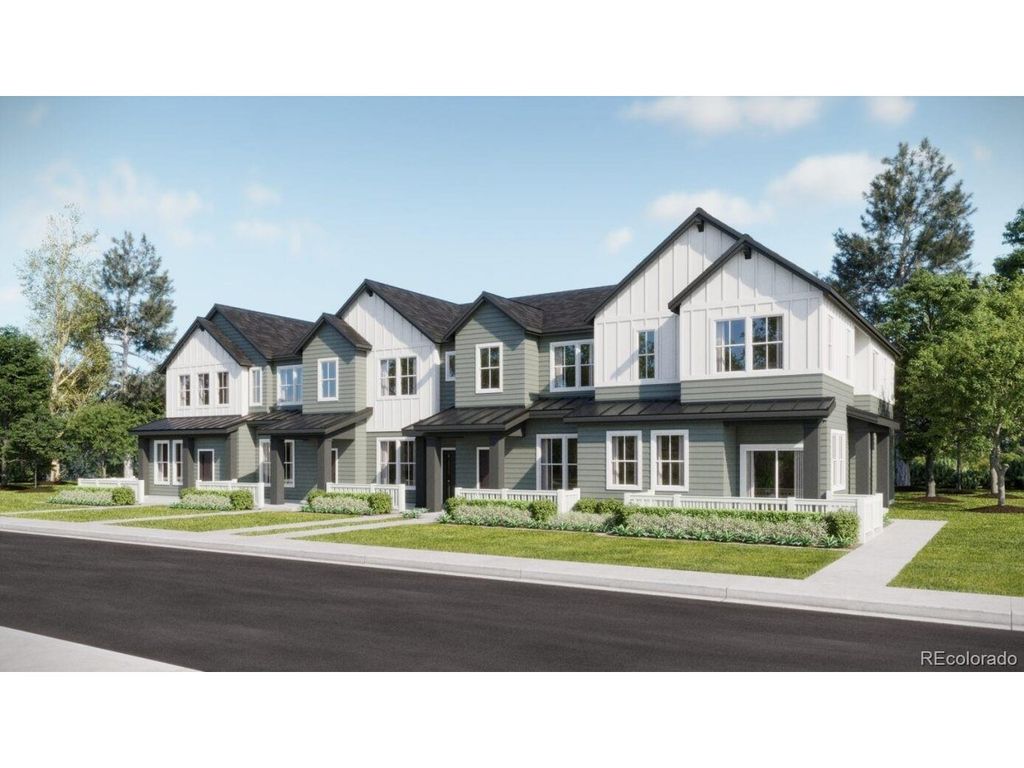 7679 S Mobile Way, Centennial, CO 80018