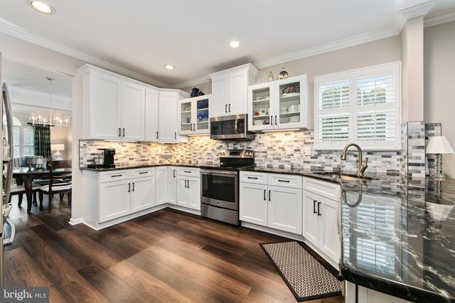 35 HUXLEY CIR, Marlton, NJ 08053