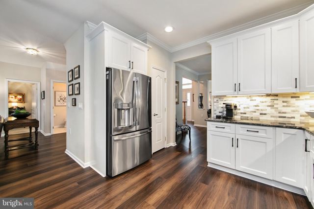 35 HUXLEY CIR, Marlton, NJ 08053