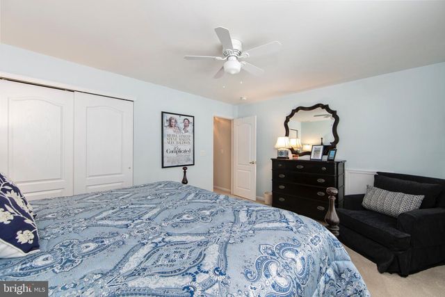 35 HUXLEY CIR, Marlton, NJ 08053