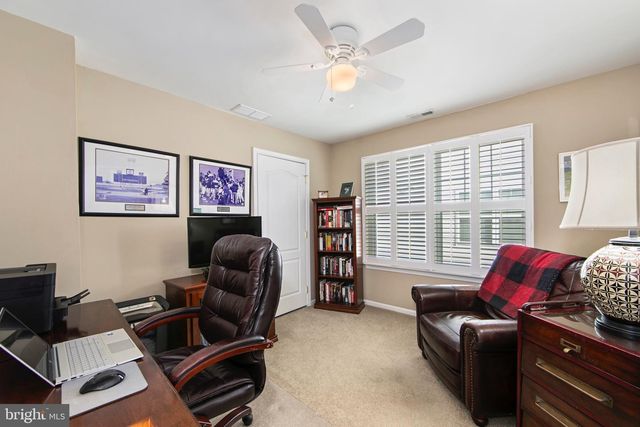 35 HUXLEY CIR, Marlton, NJ 08053