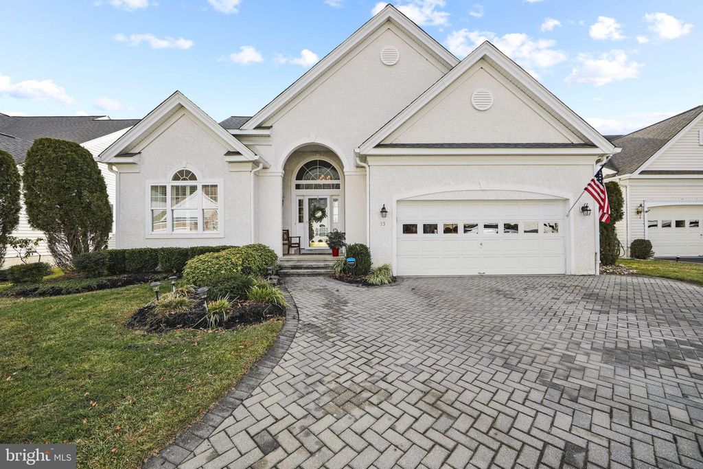 35 HUXLEY CIR, Marlton, NJ 08053