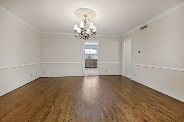 6211 Bandera Avenue D, Dallas, TX 75225