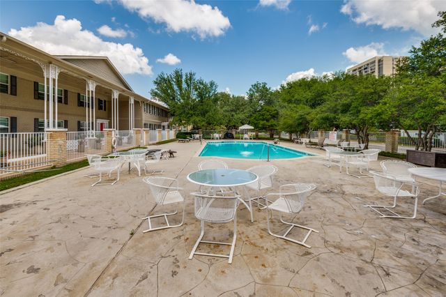 6211 Bandera Avenue D, Dallas, TX 75225