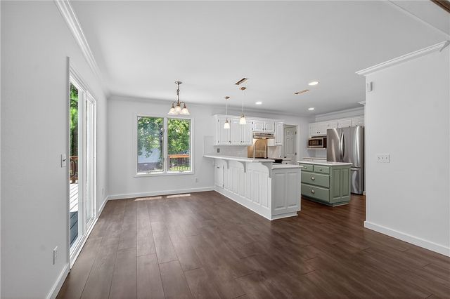 47 Stonehenge Drive, Bentonville, AR 72712