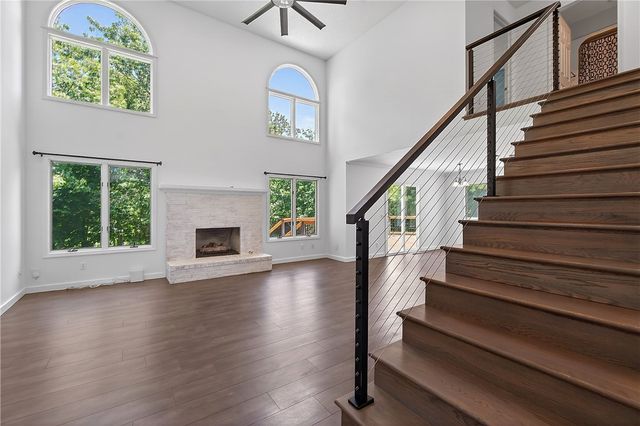 47 Stonehenge Drive, Bentonville, AR 72712