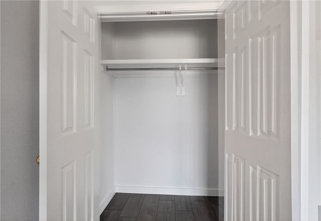 47 Stonehenge Drive, Bentonville, AR 72712