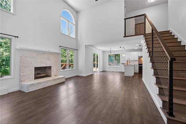 47 Stonehenge Drive, Bentonville, AR 72712