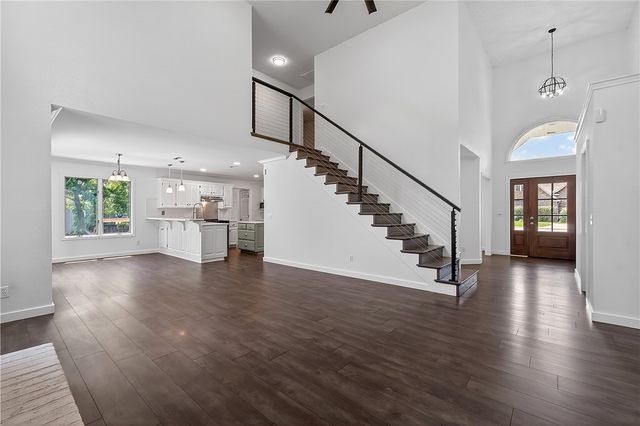 47 Stonehenge Drive, Bentonville, AR 72712