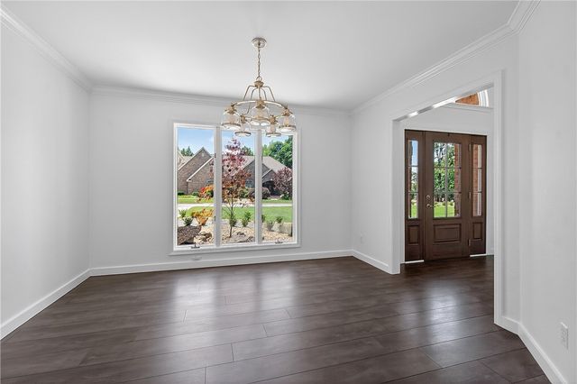 47 Stonehenge Drive, Bentonville, AR 72712