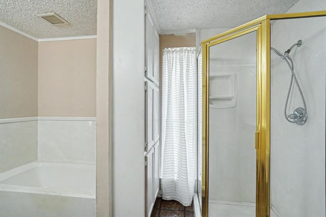 2301 Longwood Drive, Pearland, TX 77581