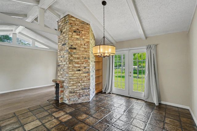 2301 Longwood Drive, Pearland, TX 77581