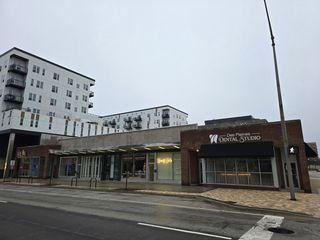 669-685 Graceland Avenue, Des Plaines, IL 60016