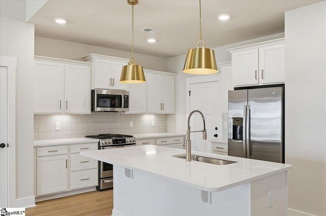 421 Crestcreek Drive, Anderson, SC 29621