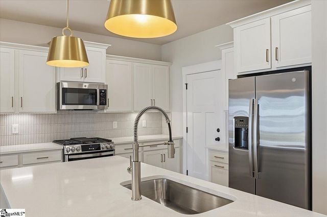 421 Crestcreek Drive, Anderson, SC 29621
