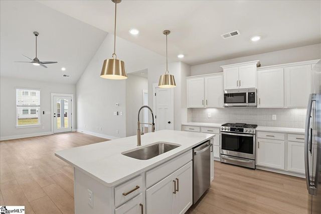 421 Crestcreek Drive, Anderson, SC 29621