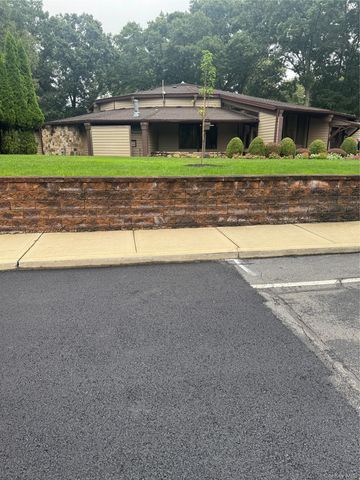 134 Eastbourne Court A, Ridge, NY 11961