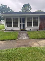 134 Eastbourne Court A, Ridge, NY 11961