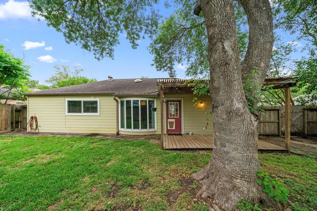 2103 Cherry Bend Drive, Houston, TX 77077