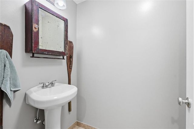 7210 E 165th Street, Belton, MO 64012