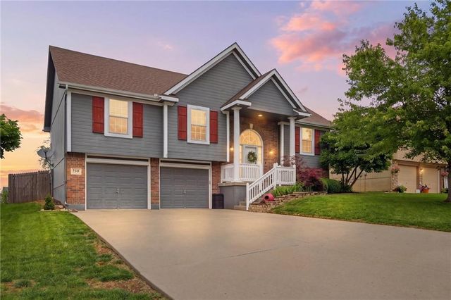 7210 E 165th Street, Belton, MO 64012