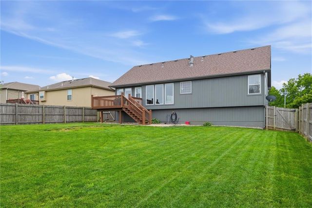 7210 E 165th Street, Belton, MO 64012
