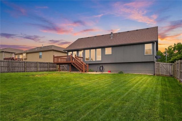 7210 E 165th Street, Belton, MO 64012