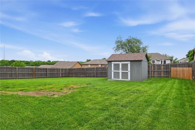 7210 E 165th Street, Belton, MO 64012