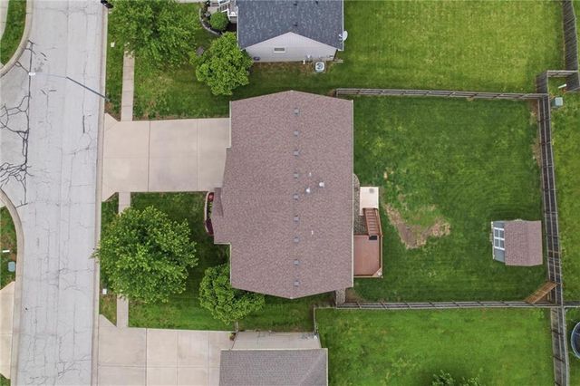 7210 E 165th Street, Belton, MO 64012