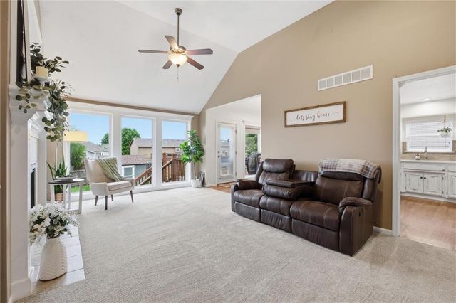 7210 E 165th Street, Belton, MO 64012