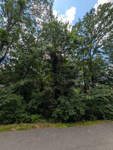Kirkcolm Lane, Bella Vista, AR 72715