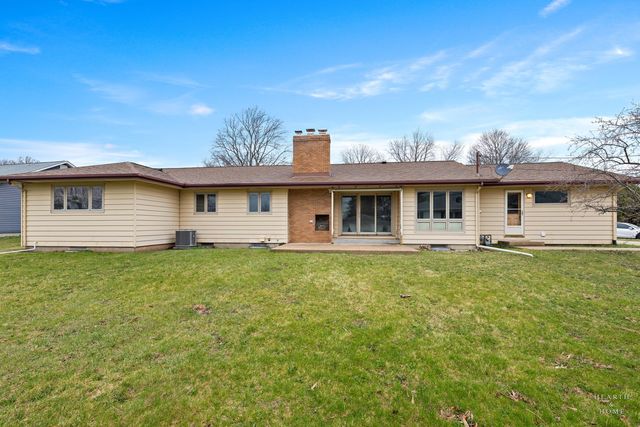 10817 Bonnie Brae Road, Huntley, IL 60142
