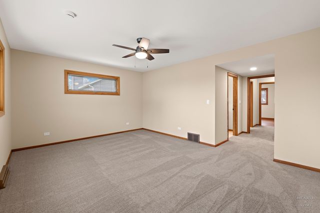 10817 Bonnie Brae Road, Huntley, IL 60142