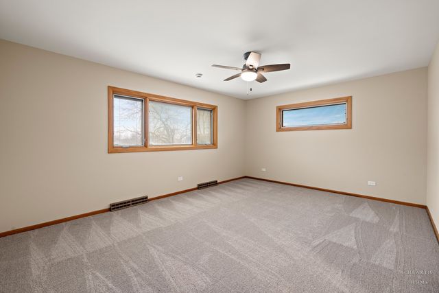 10817 Bonnie Brae Road, Huntley, IL 60142