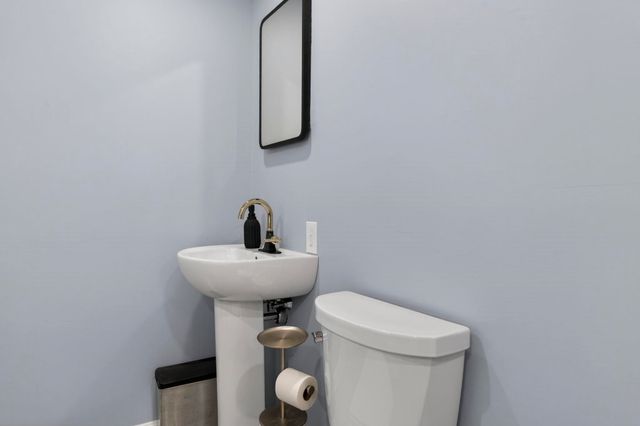 45 Damon Avenue, Nashua, NH 03064